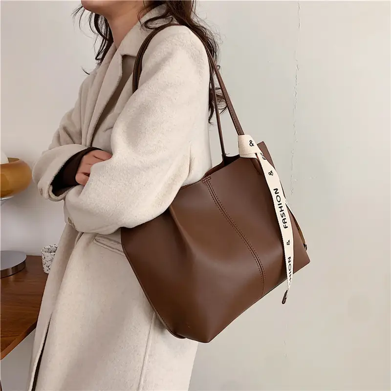 Large Capacity Women's Brown Shoulder Tote Bag