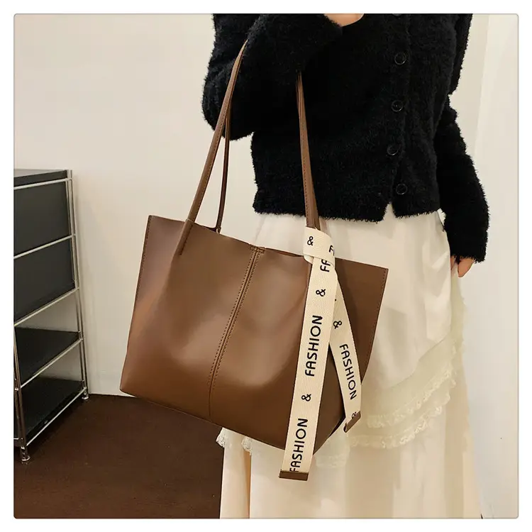 Large Capacity Women's Brown Shoulder Tote Bag — feature 16