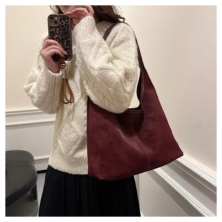 Women's Retro Frosted Shoulder Bag Brown Large Capacity — feature 28