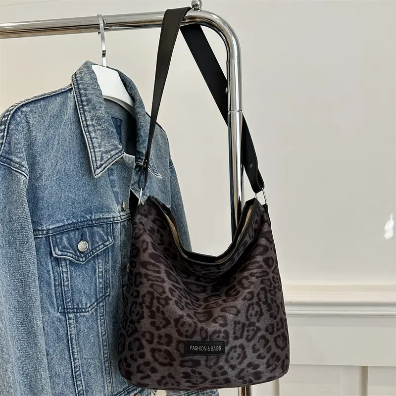 Leopard Print Matte Crossbody Bag Large Capacity 2026 - Image 5