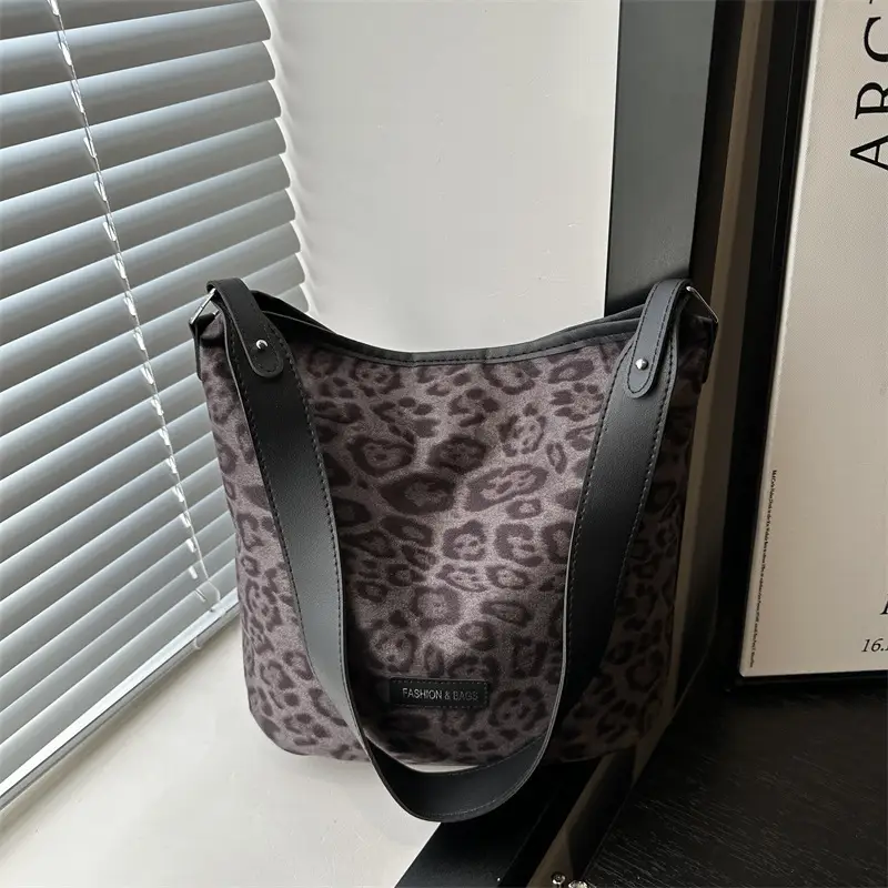 Leopard Print Matte Crossbody Bag Large Capacity 2026 - Image 7