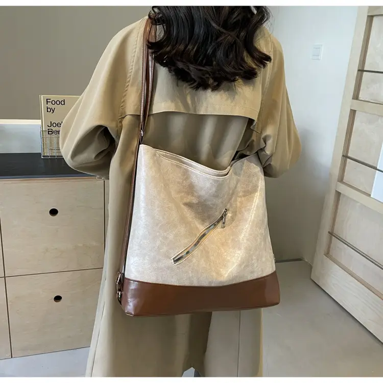 French Style Women's Grey Crossbody Tote Bag 2024 — feature 18
