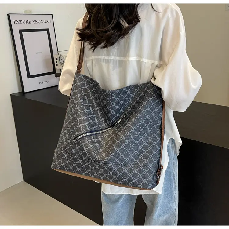 French Style Women's Grey Crossbody Tote Bag 2024 — feature 22