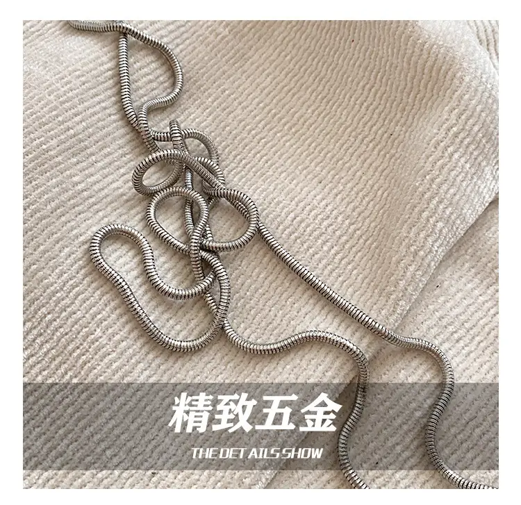Super Mini Personalized Alloy Shell Small Box Women's Bag 2025 New — feature 3