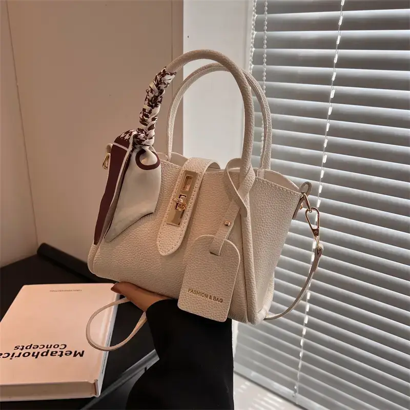 Vintage Wings Handbag with Silk Scarf & Shoulder Crossbody - Image 10