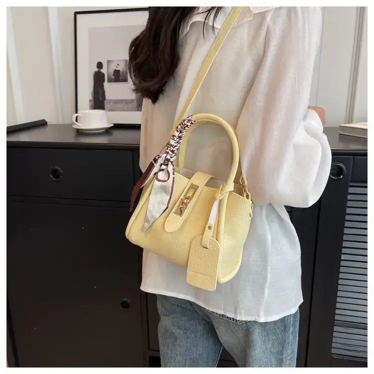 Vintage Wings Handbag with Silk Scarf & Shoulder Crossbody — feature 15