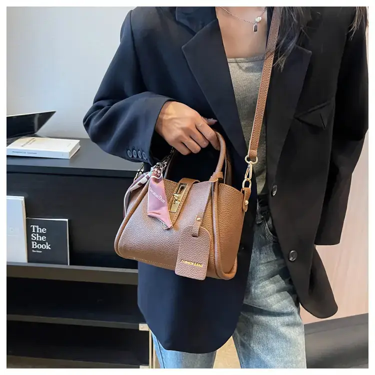 Vintage Wings Handbag with Silk Scarf & Shoulder Crossbody — feature 20