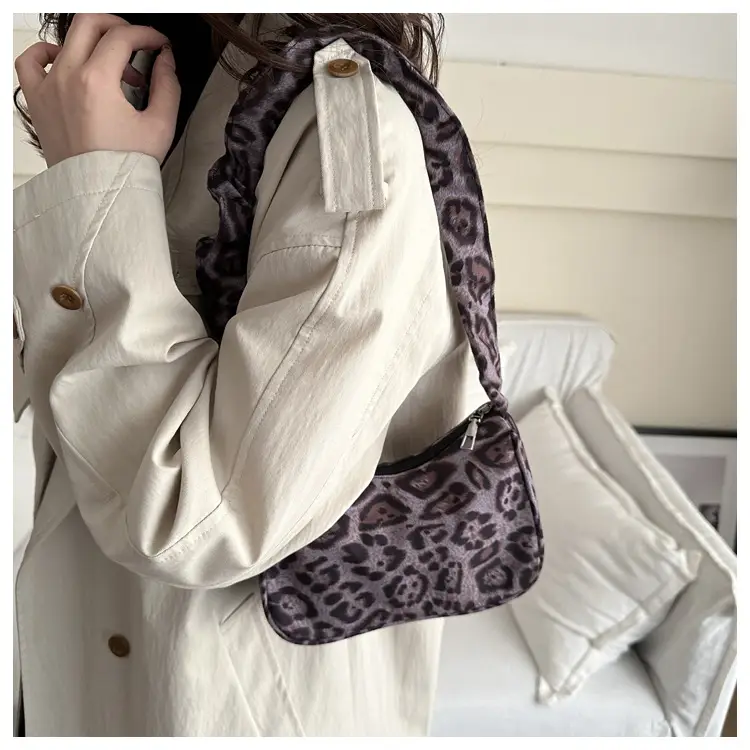 Leopard Print Shoulder Bag Brown 2024 Autumn Winter — feature 10