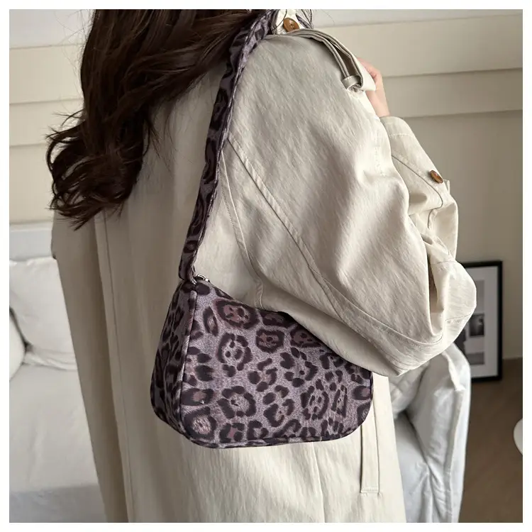 Leopard Print Shoulder Bag Brown 2024 Autumn Winter — feature 11