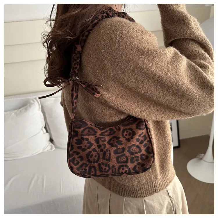 Leopard Print Shoulder Bag Brown 2024 Autumn Winter — feature 12