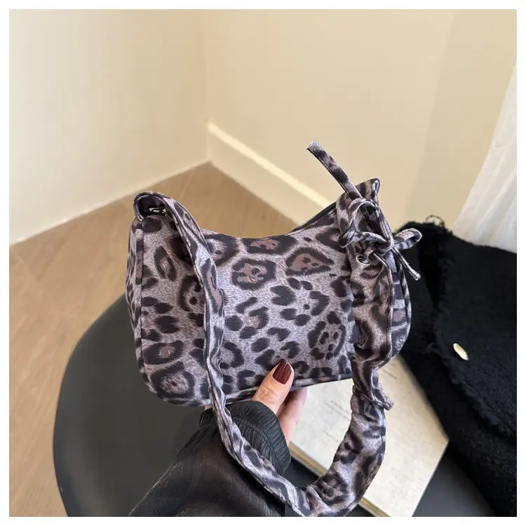 Leopard Print Shoulder Bag Brown 2024 Autumn Winter — feature 15