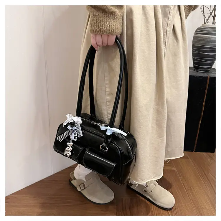 Black Leather Underarm Pillow Bag for Women 2024 — feature 14