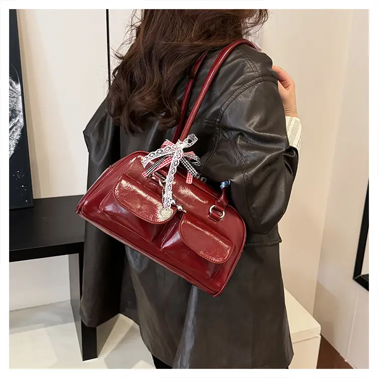 Black Leather Underarm Pillow Bag for Women 2024 — feature 17