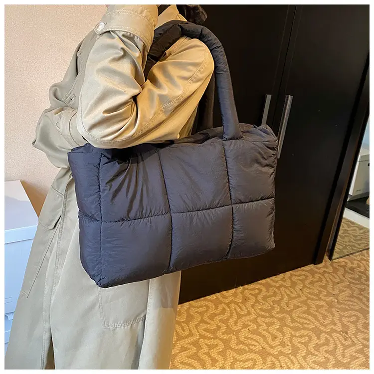 Women Cotton Padded Shoulder Bag Large Capacity 2024 — feature 10