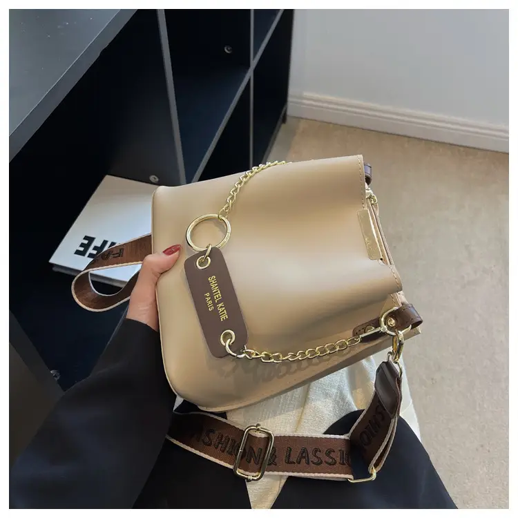Women's Brown Leather Shoulder Crossbody Bag with Gold Chain — feature 30