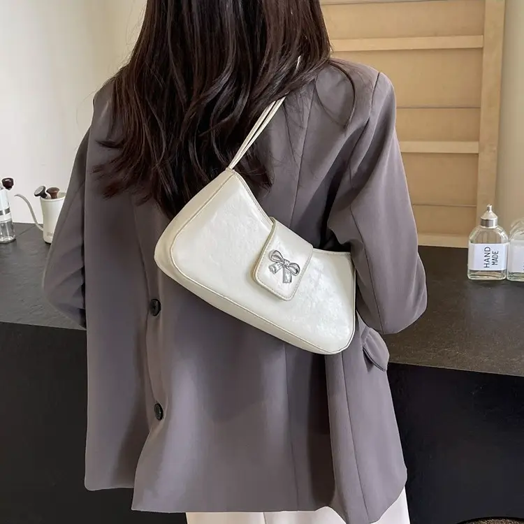 Black High-end Crossbody Bag for Women 2024 - Image 7