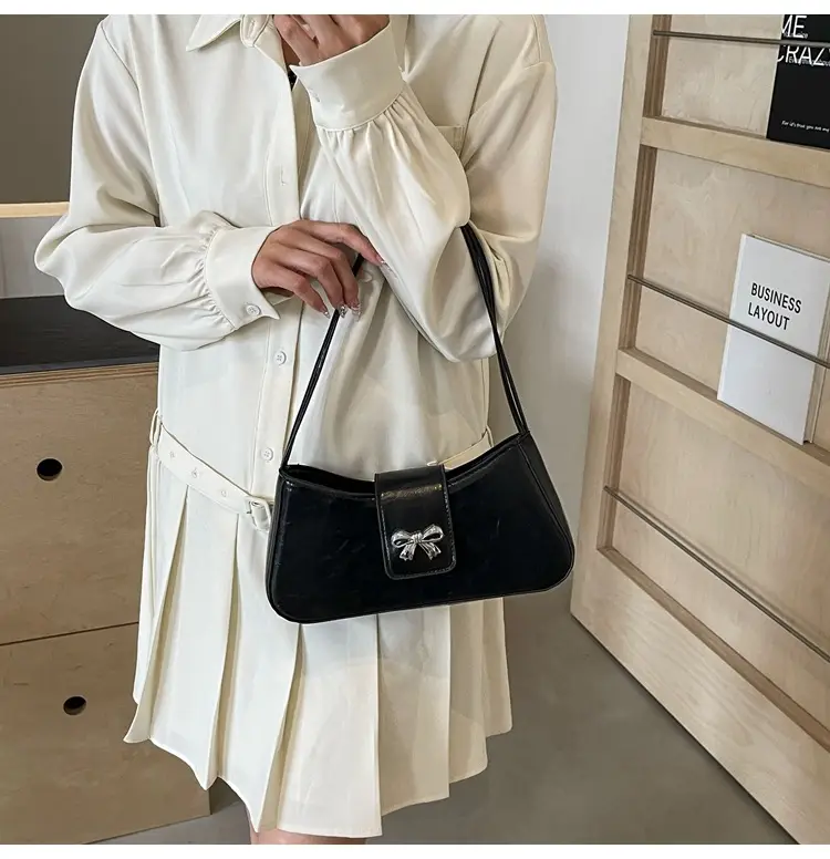 Black High-end Crossbody Bag for Women 2024 — feature 15