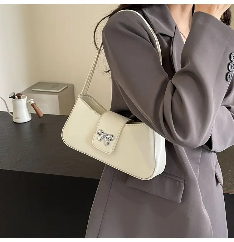 Black High-end Crossbody Bag for Women 2024 — feature 16