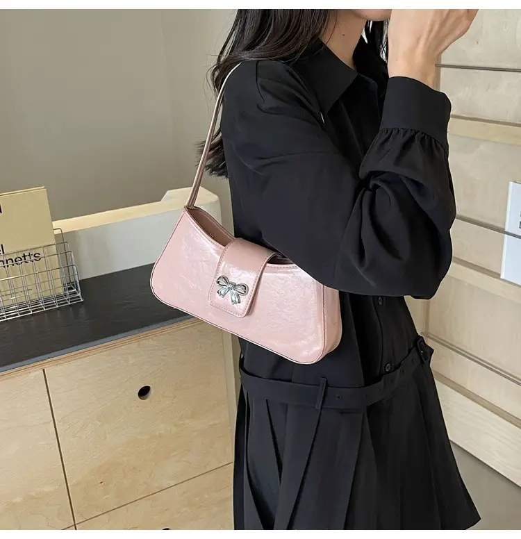 Black High-end Crossbody Bag for Women 2024 — feature 20