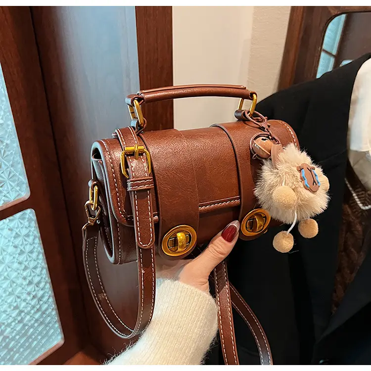 Brown Leather Shoulder Crossbody Bag for Women 2024 — feature 16