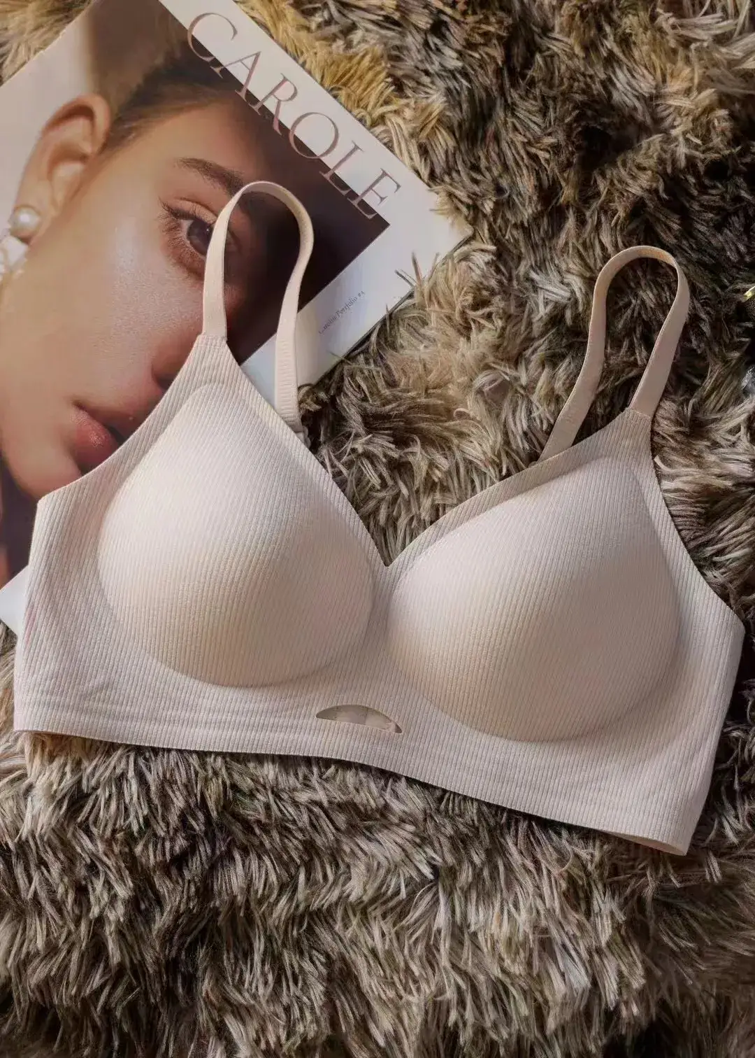 New Style Jelly Hollow-Out Women's Bra — feature 7