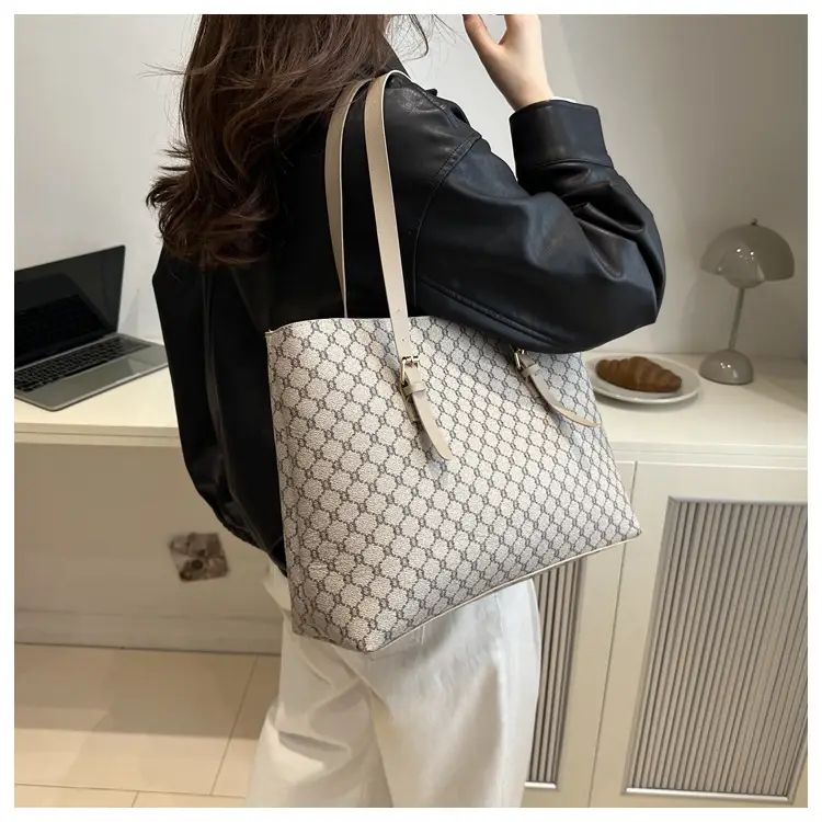 Women's Large Capacity Shoulder Bag with Monogram Pattern — feature 14