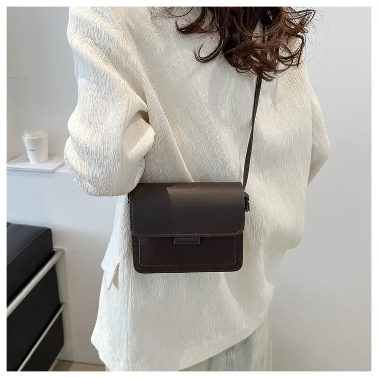 Green Crossbody Phone Bag for Women — feature 14