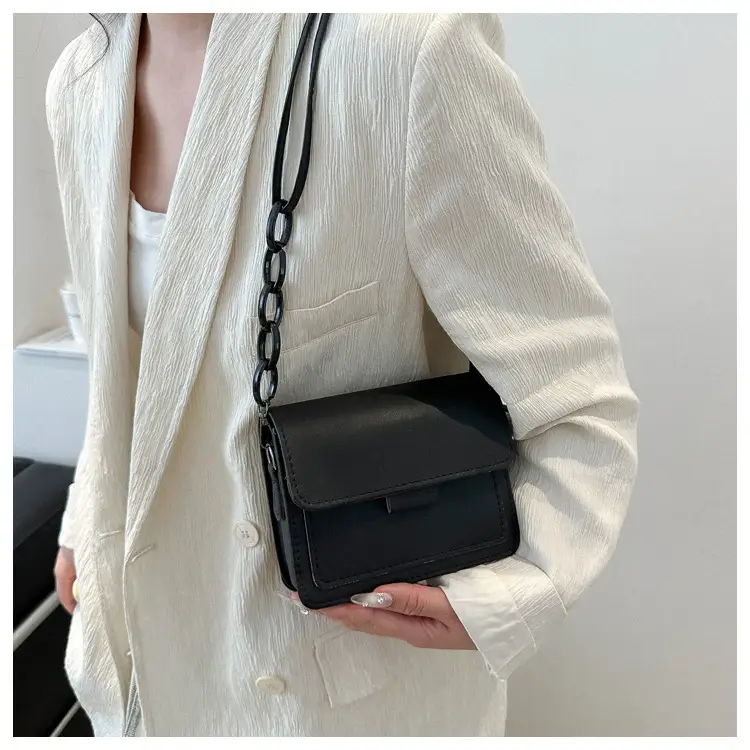 Green Crossbody Phone Bag for Women — feature 18