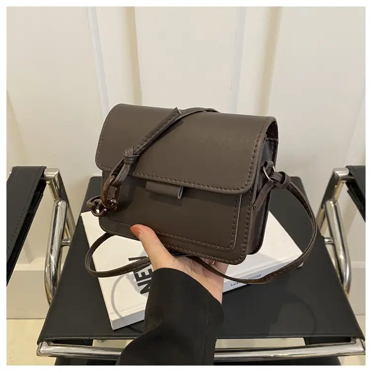 Green Crossbody Phone Bag for Women — feature 32
