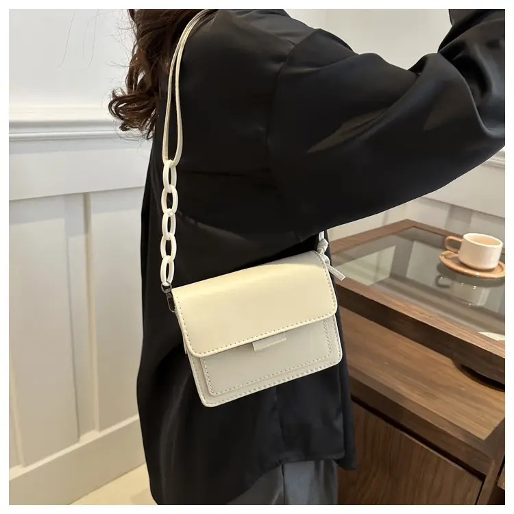 Green Crossbody Phone Bag for Women — feature 8