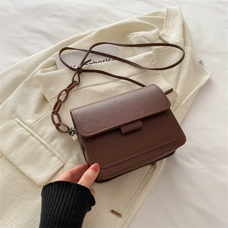 Green Crossbody Phone Bag for Women - Image 3
