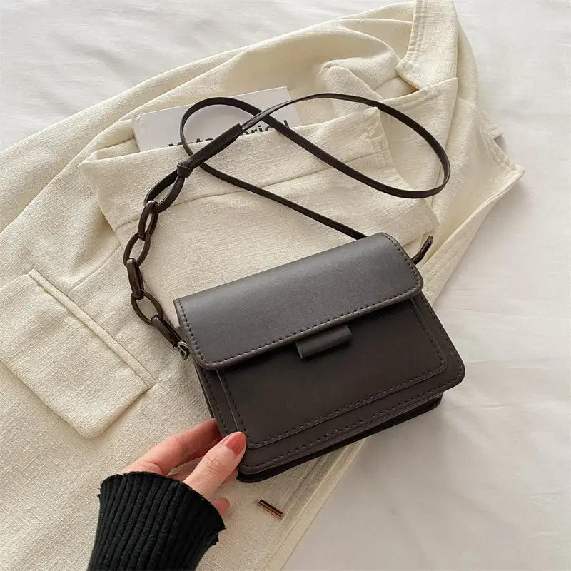 Green Crossbody Phone Bag for Women - Image 7