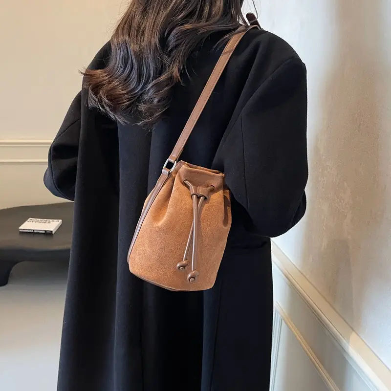 2024 Winter Suede Retro Bucket Bag with Crossbody Strap - Image 4