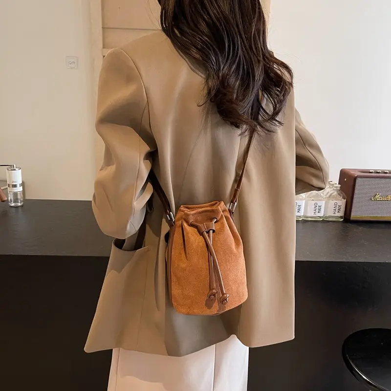 2024 Winter Suede Retro Bucket Bag with Crossbody Strap - Image 5