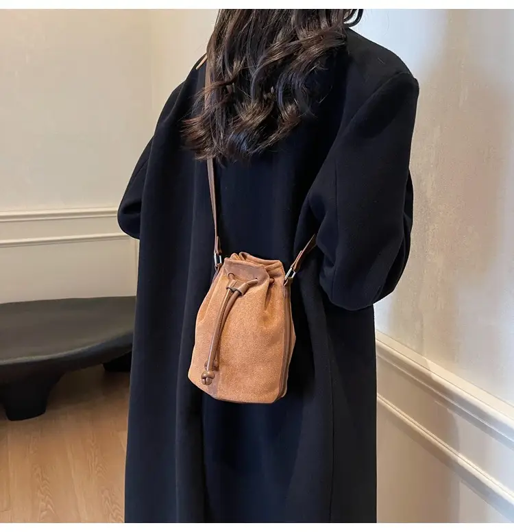 2024 Winter Suede Retro Bucket Bag with Crossbody Strap — feature 15
