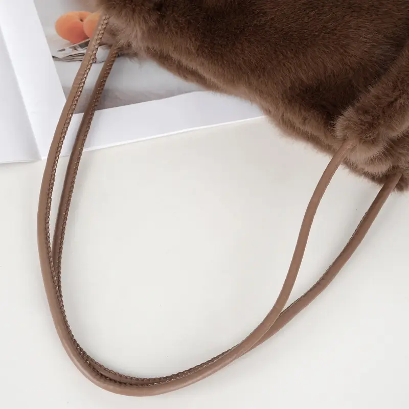 Black Plush Shoulder Bag Women Autumn Winter 2024 — feature 2