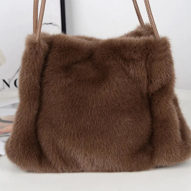 Black Plush Shoulder Bag Women Autumn Winter 2024 — feature 3