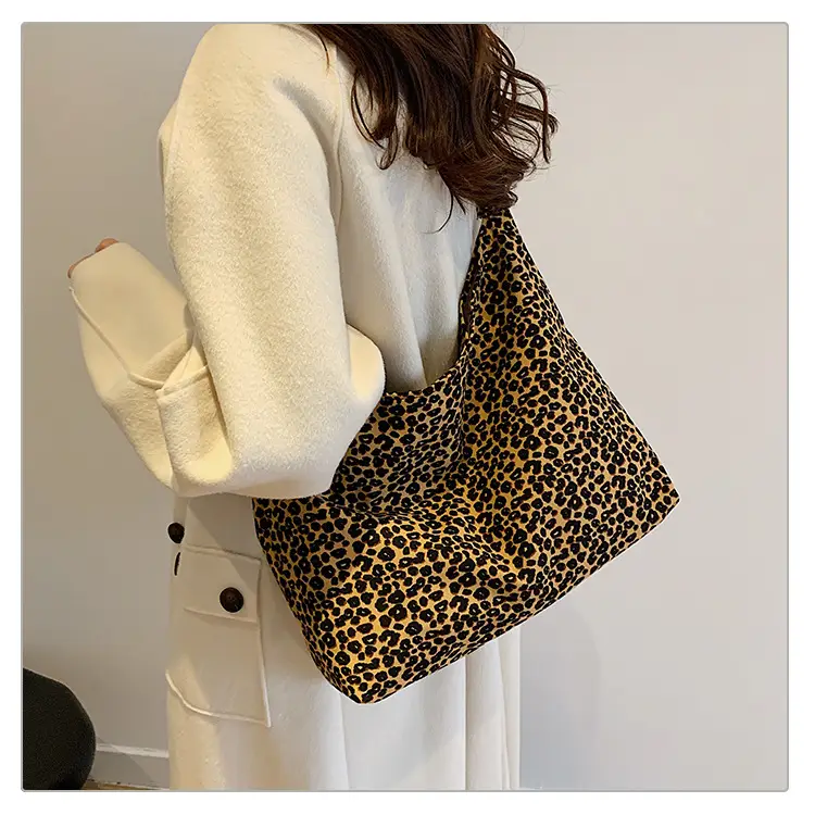 Leopard Print Women's Large Capacity Shoulder Bag 2026 — feature 14