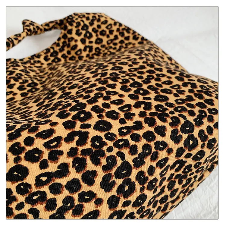 Leopard Print Women's Large Capacity Shoulder Bag 2026 — feature 35