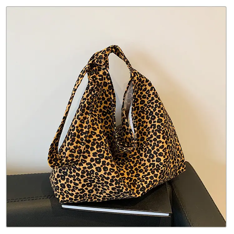 Leopard Print Women's Large Capacity Shoulder Bag 2026 — feature 42