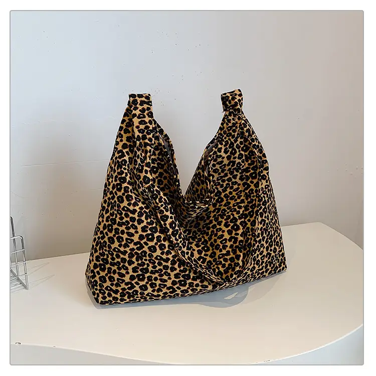 Leopard Print Women's Large Capacity Shoulder Bag 2026 — feature 43