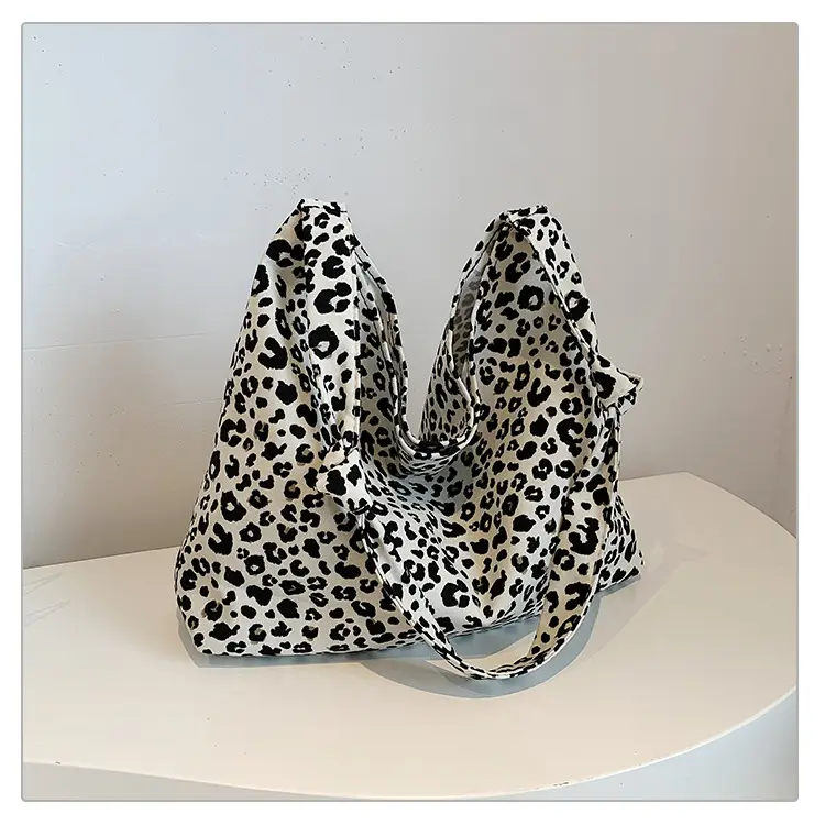 Leopard Print Women's Large Capacity Shoulder Bag 2026 — feature 44