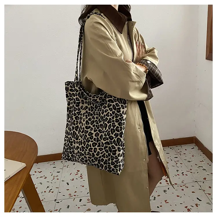 Leopard Print Women Large Tote Bag 2024 — feature 7
