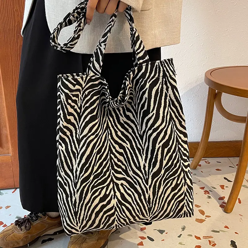Leopard Print Women Large Tote Bag 2024 - Image 3