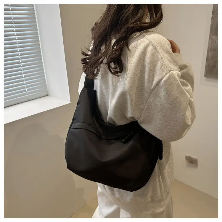 Fashionable Shoulder Crossbody Bag Women 2024 Winter New — feature 11