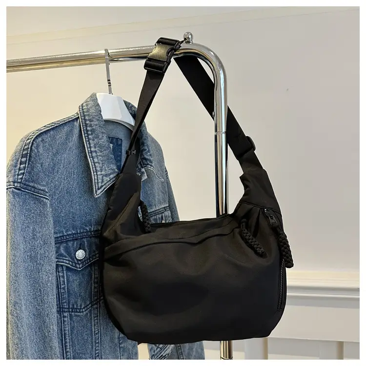 Fashionable Shoulder Crossbody Bag Women 2024 Winter New — feature 18