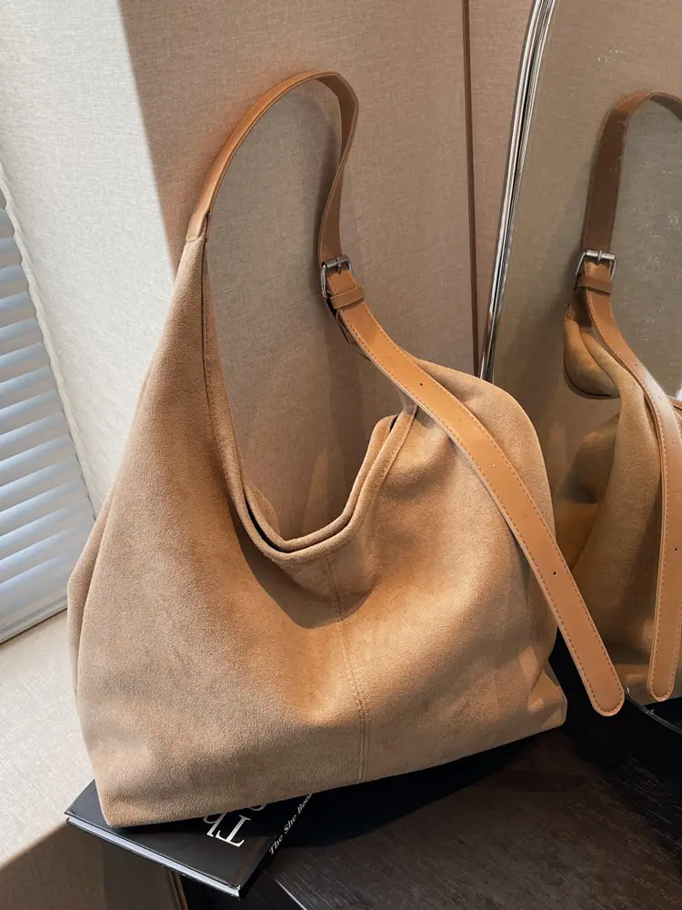 2025 Velvet Shoulder Bag Large Capacity Textured Commuter Tote - Image 7