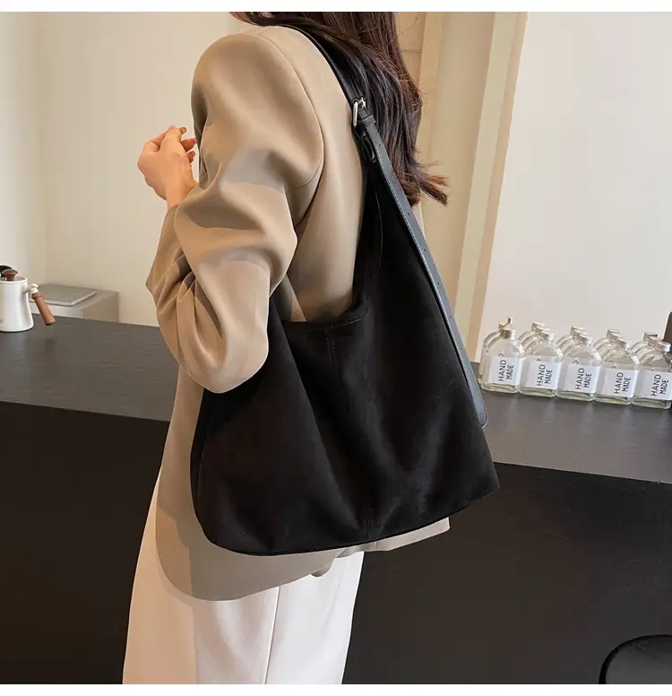 2025 Velvet Shoulder Bag Large Capacity Textured Commuter Tote — feature 13