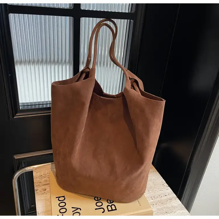 Women's Brown Suede Shoulder Bag Large Capacity 2024 — feature 19