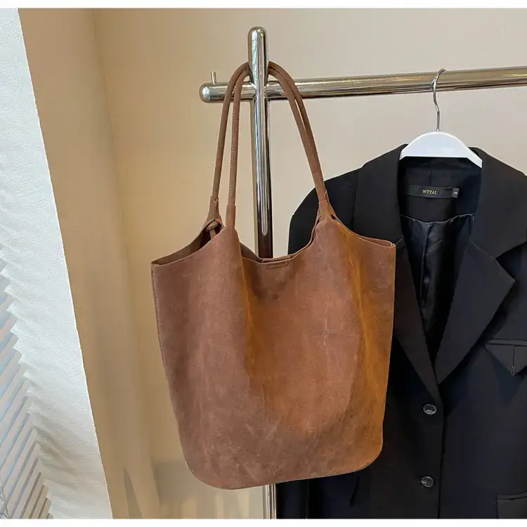 Women's Brown Suede Shoulder Bag Large Capacity 2024 — feature 27